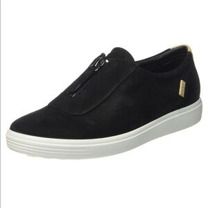 Ecco Women’s Soft 7 Black Nubuck Leather Zip Fashion Sneaker